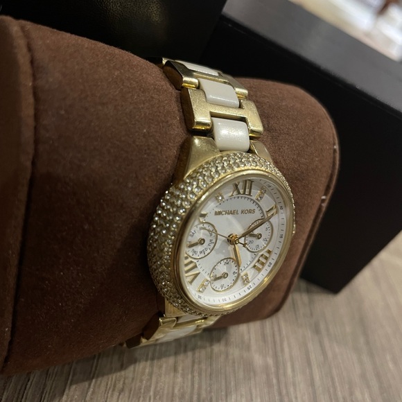 MICHAEL KORS Diamond watch - Picture 9 of 9